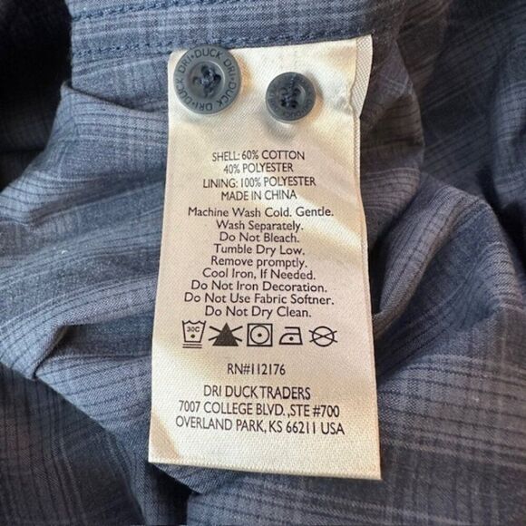 Dri Duck Men's Deep Blue Plaid Paseo Shirt in Size Medium (New with Tags) - Picture 7 of 10